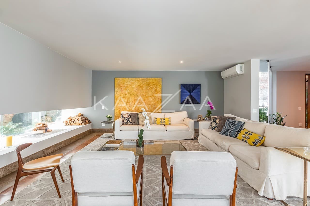 Casa ampla e reformada, com lindos detalhes. Um refúgio natural no meio de SP, no Jardim América. - Foto 1