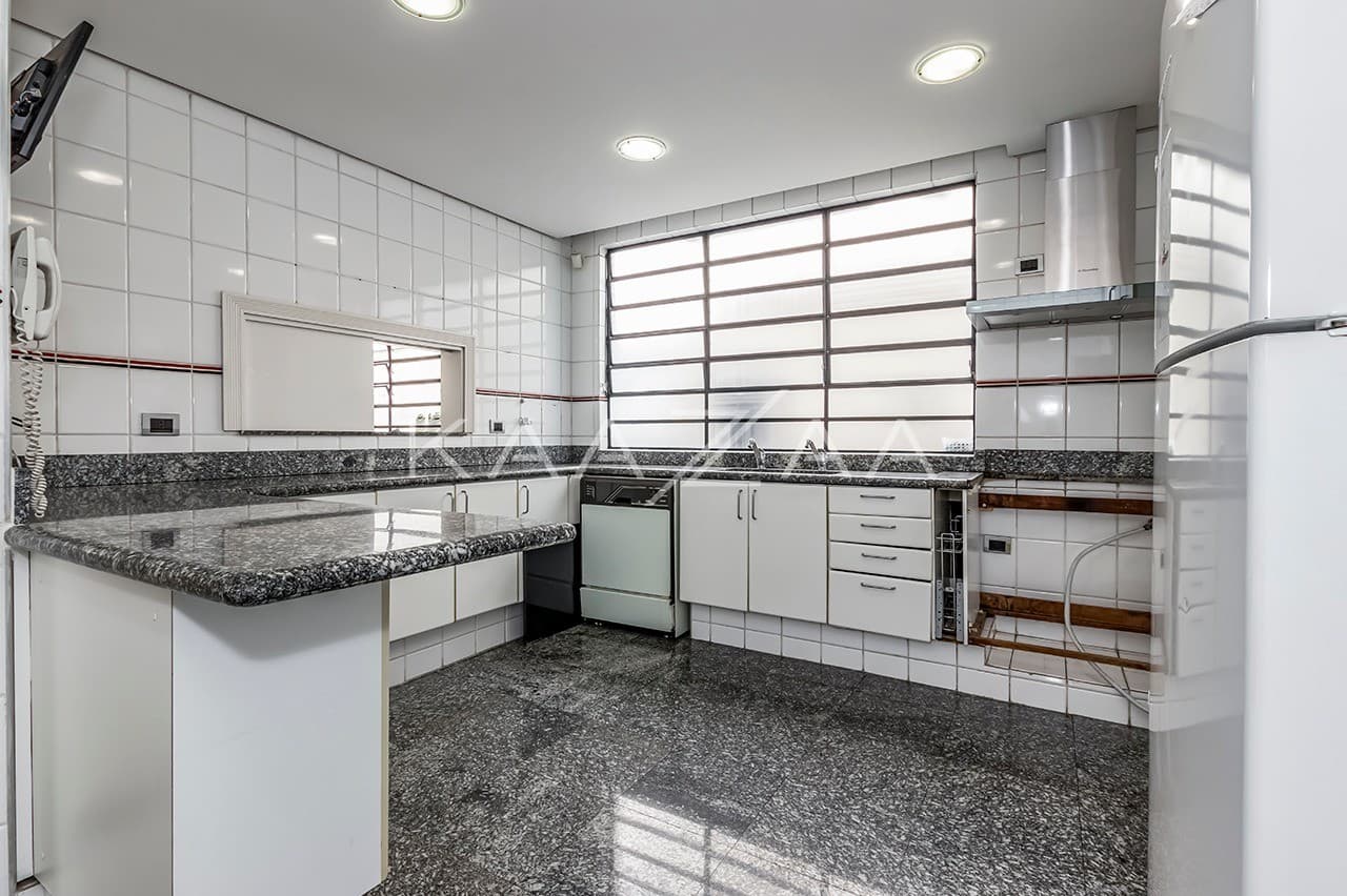 Com estilo próprio e requinte de arquitetura moderna. Casa cheia de lazer em Boaçava. - Foto 17