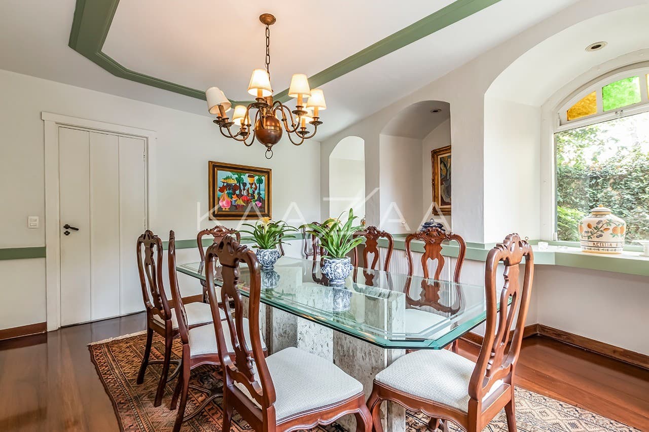 Casa com ares provençais ao lado da praça Panamericana, no Alto de Pinheiros. - Foto 35