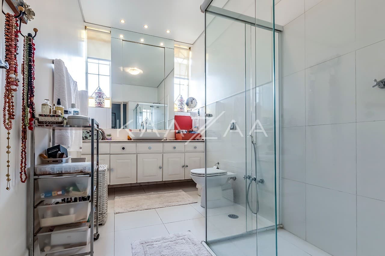 Casa com ares provençais ao lado da praça Panamericana, no Alto de Pinheiros. - Foto 21