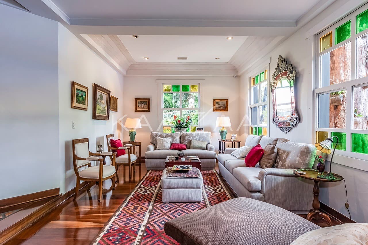 Casa com ares provençais ao lado da praça Panamericana, no Alto de Pinheiros. - Foto 5