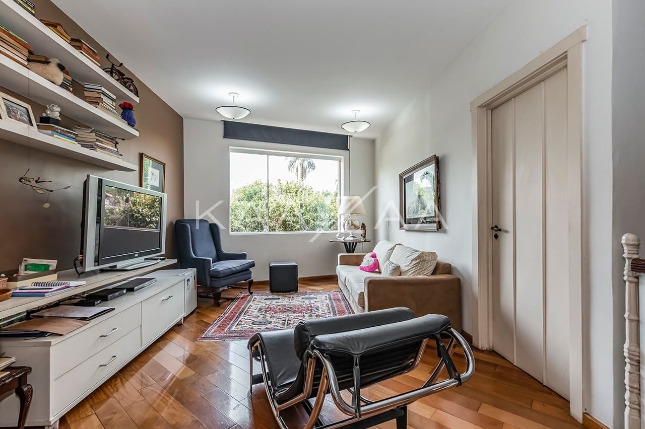 Casa com ares provençais ao lado da praça Panamericana, no Alto de Pinheiros. - Foto 28