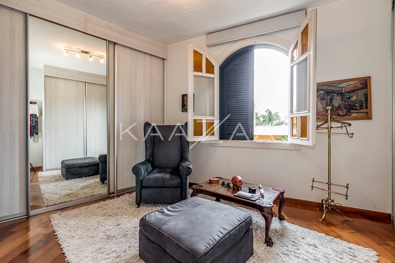 Casa com ares provençais ao lado da praça Panamericana, no Alto de Pinheiros. - Foto 29