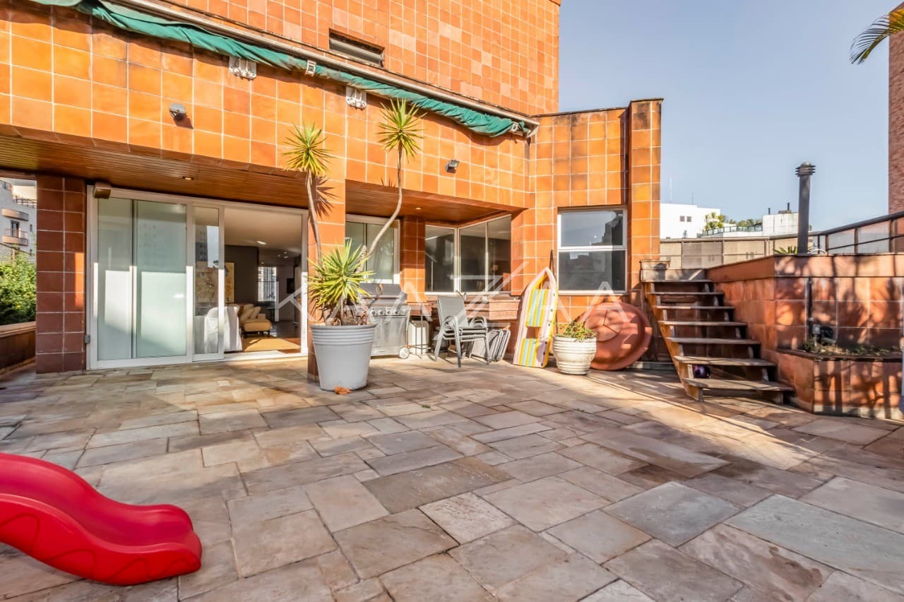 Cobertura ampla, repleta de luz natural e bom gosto. Perto no Ibirapuera, em Moema. - Foto 6