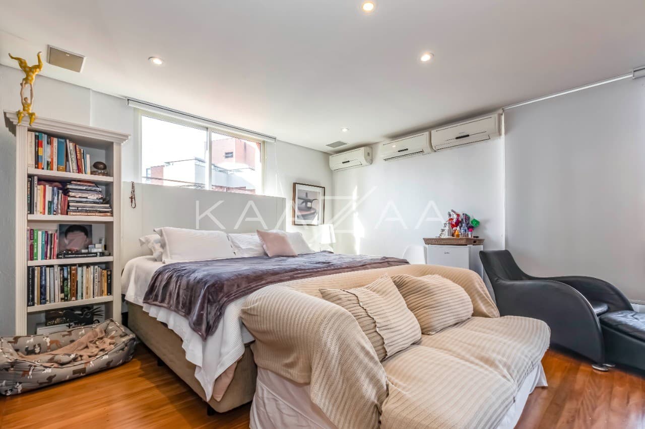 Cobertura ampla, repleta de luz natural e bom gosto. Perto no Ibirapuera, em Moema. - Foto 27