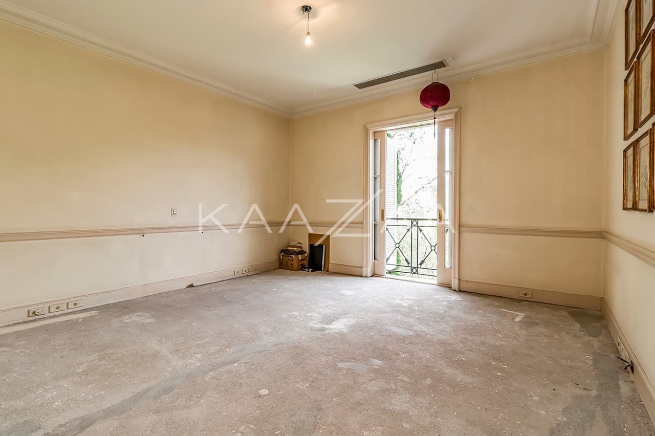 Casa exuberante com jardim e vista verde infinita. Em rua sossegada no Real Parque. - Foto 32