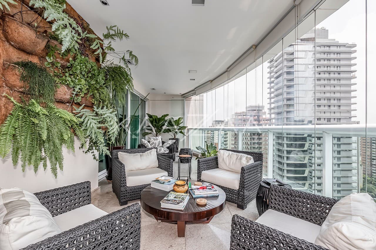 Aqui a sofisticação e infra estrutura são implacáveis. Belíssimo apartamento no Itaim Bibi. - Foto 7