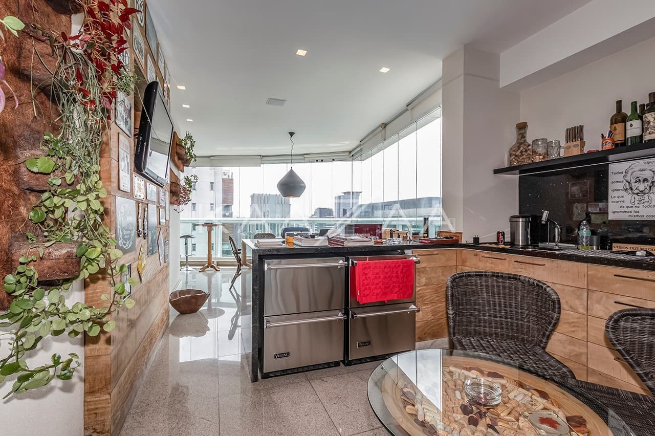 Aqui a sofisticação e infra estrutura são implacáveis. Belíssimo apartamento no Itaim Bibi. - Foto 11