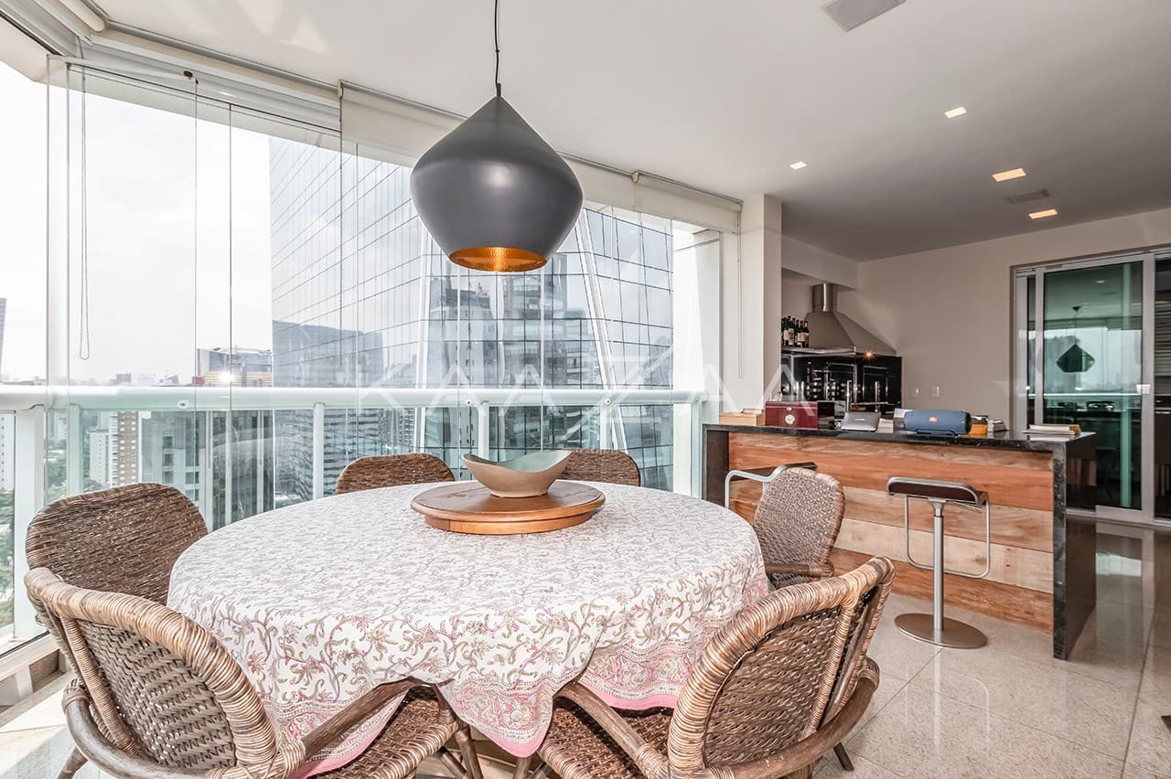 Aqui a sofisticação e infra estrutura são implacáveis. Belíssimo apartamento no Itaim Bibi. - Foto 9