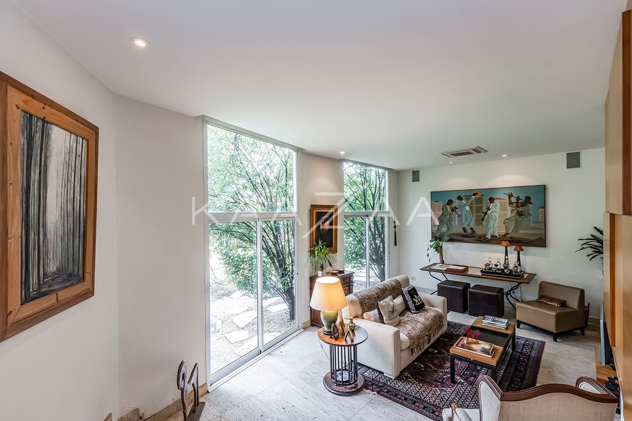 Um projeto autêntico, com espaços reformados e bem planejados. Casa triplex no Jardim Guedala. - Foto 20