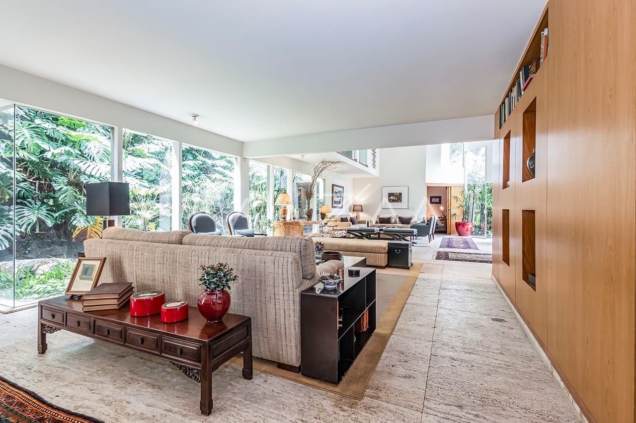 Um projeto autêntico, com espaços reformados e bem planejados. Casa triplex no Jardim Guedala. - Foto 17