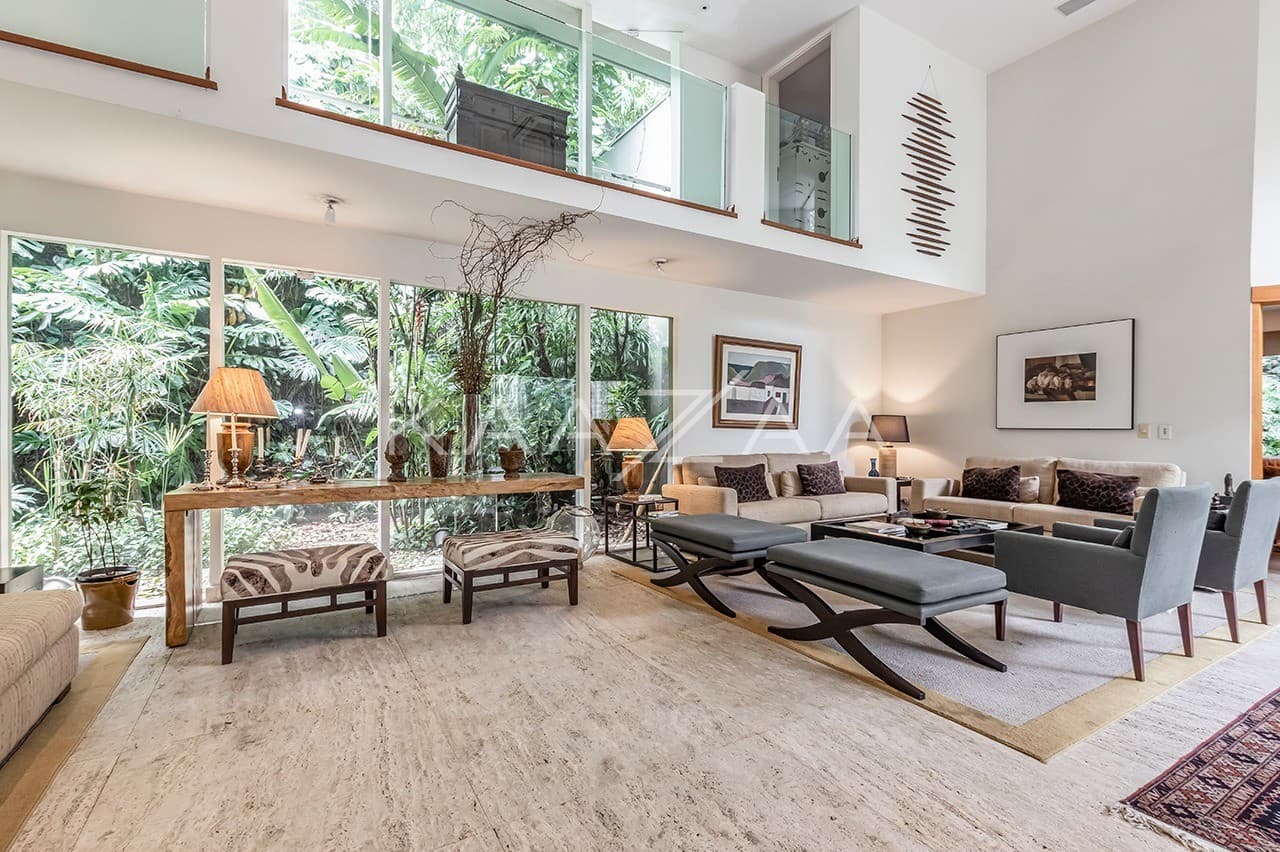 Um projeto autêntico, com espaços reformados e bem planejados. Casa triplex no Jardim Guedala. - Foto 11