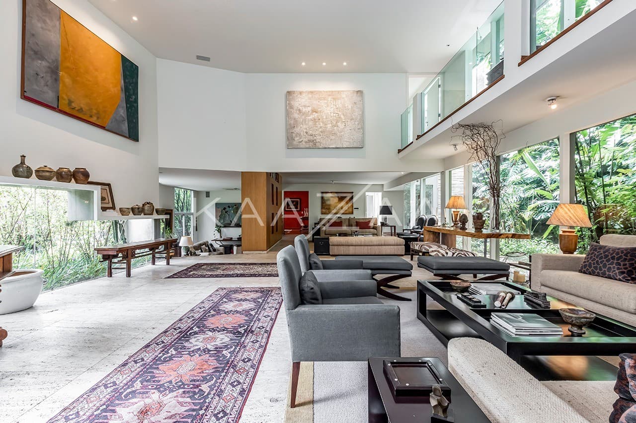 Um projeto autêntico, com espaços reformados e bem planejados. Casa triplex no Jardim Guedala. - Foto 14