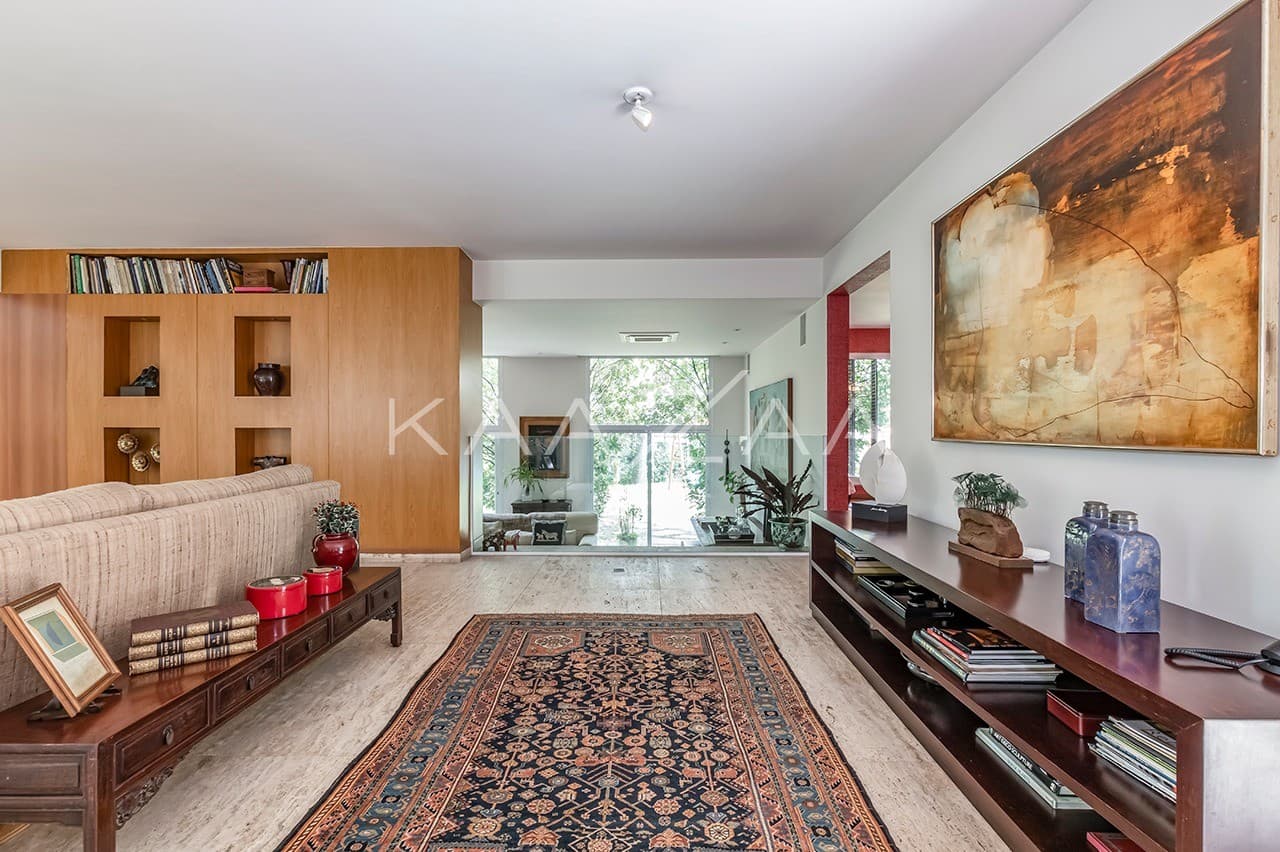 Um projeto autêntico, com espaços reformados e bem planejados. Casa triplex no Jardim Guedala. - Foto 18