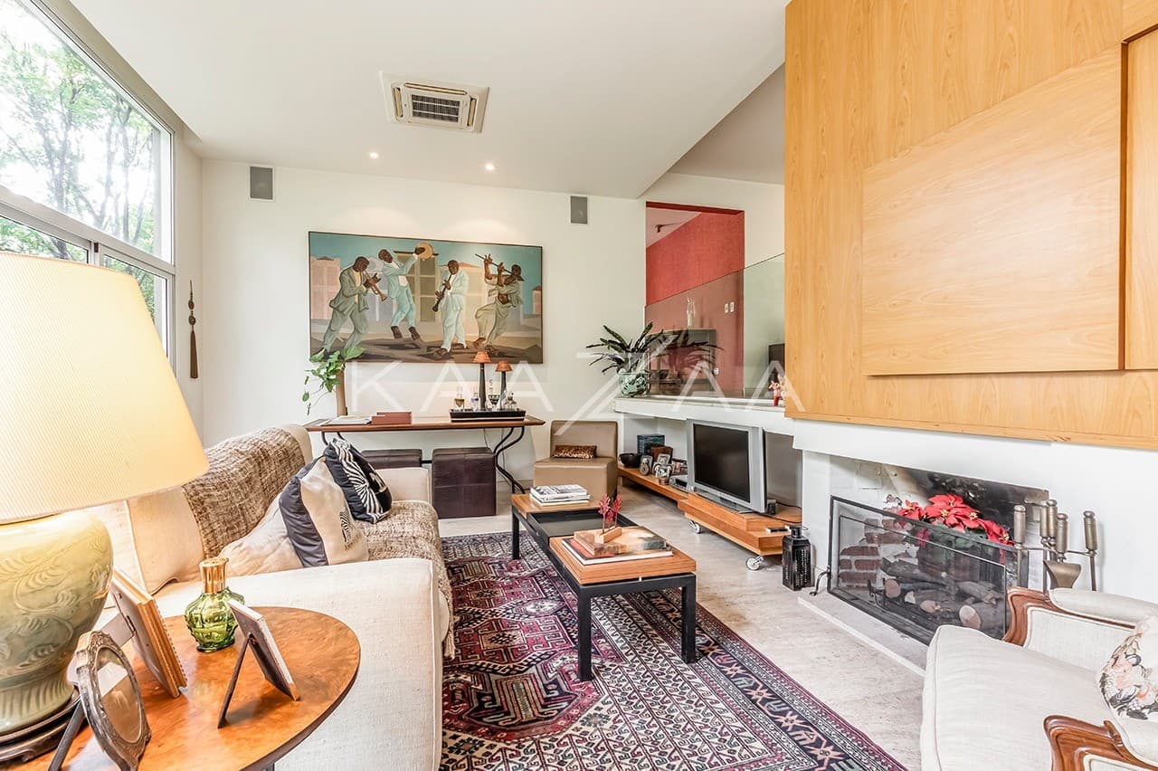 Um projeto autêntico, com espaços reformados e bem planejados. Casa triplex no Jardim Guedala. - Foto 19