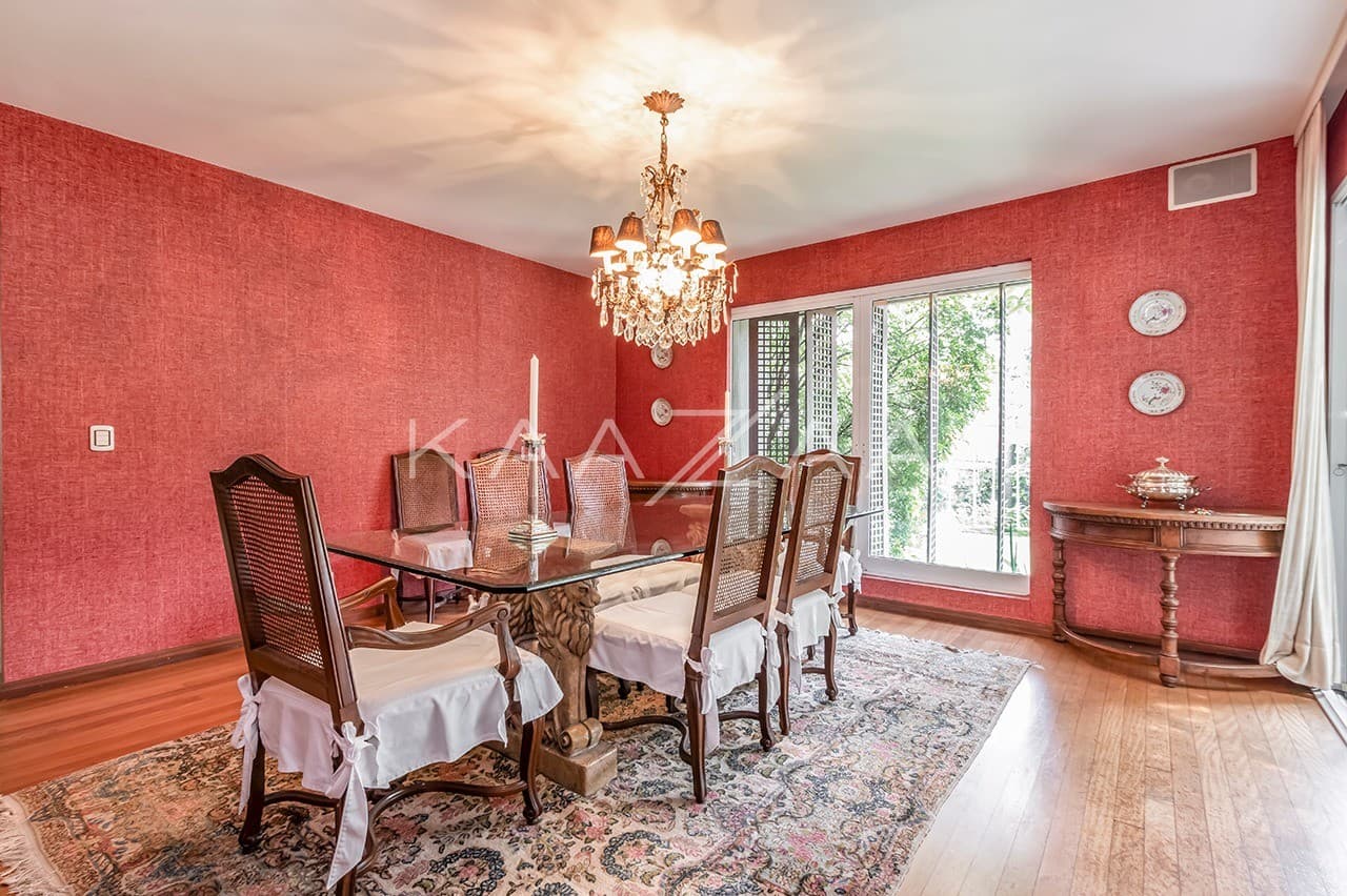 Um projeto autêntico, com espaços reformados e bem planejados. Casa triplex no Jardim Guedala. - Foto 27