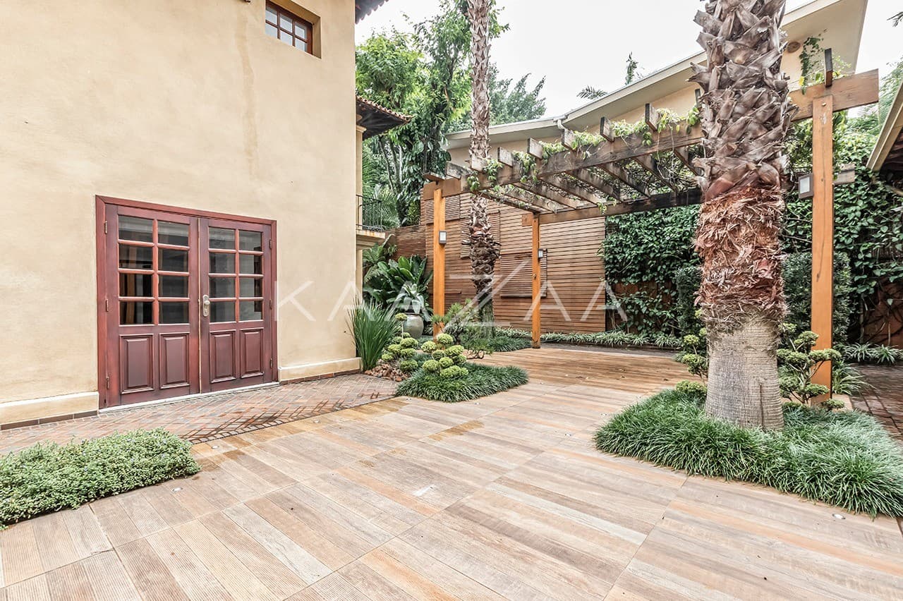 Belíssima casa reformada no Jardim Paulistano. Em ótima localização, a poucos metros da Faria Lima. - Foto 9