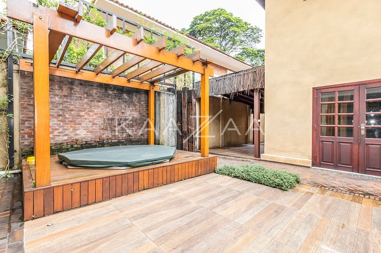 Belíssima casa reformada no Jardim Paulistano. Em ótima localização, a poucos metros da Faria Lima. - Foto 5