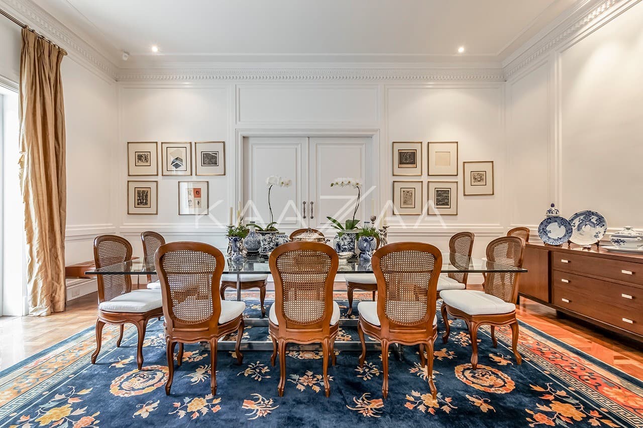 A estética clássica e impecável faz desta casa um lar exuberante. Na melhor localização da Cidade Jardim. - Foto 21