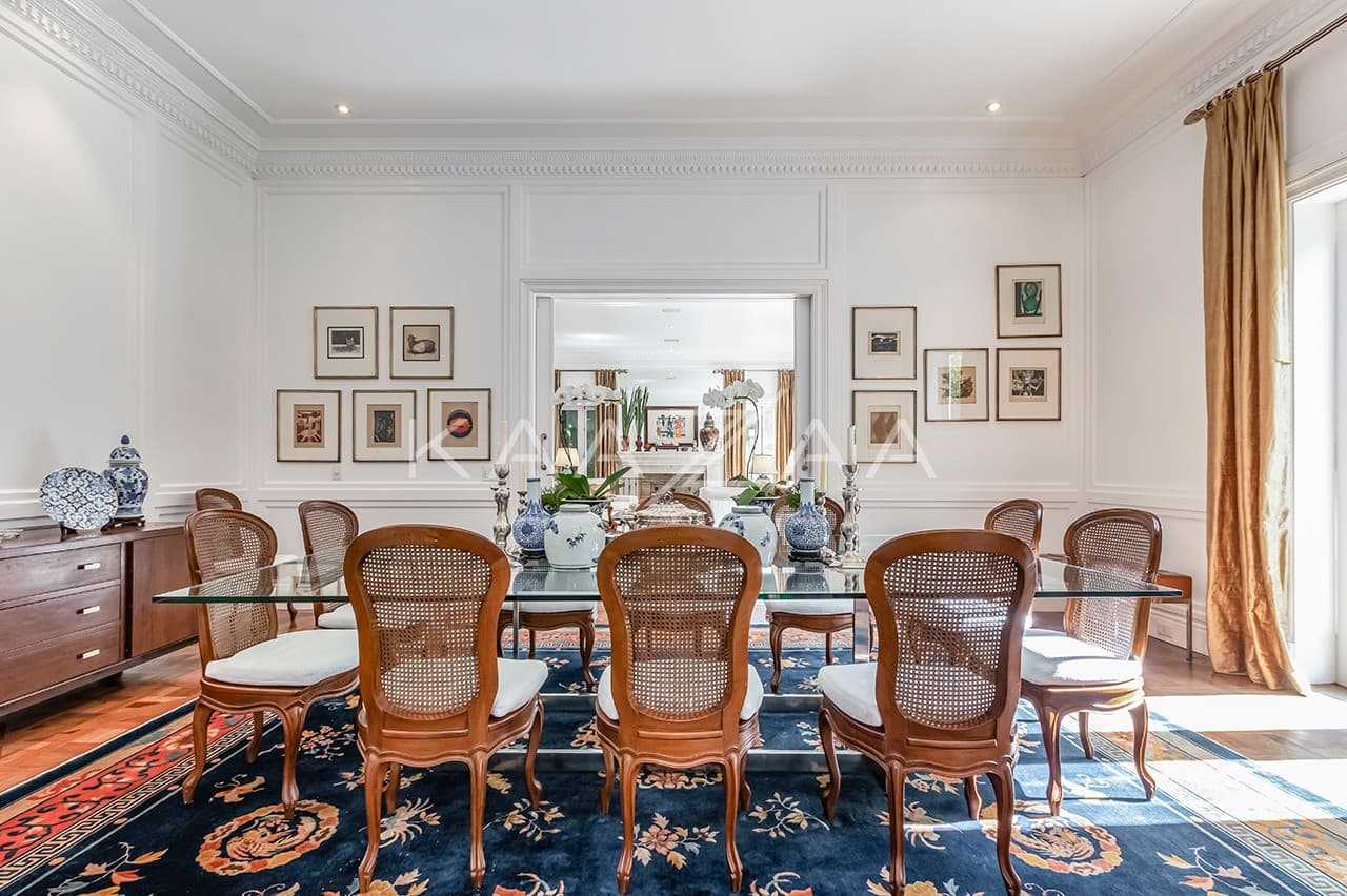 A estética clássica e impecável faz desta casa um lar exuberante. Na melhor localização da Cidade Jardim. - Foto 20