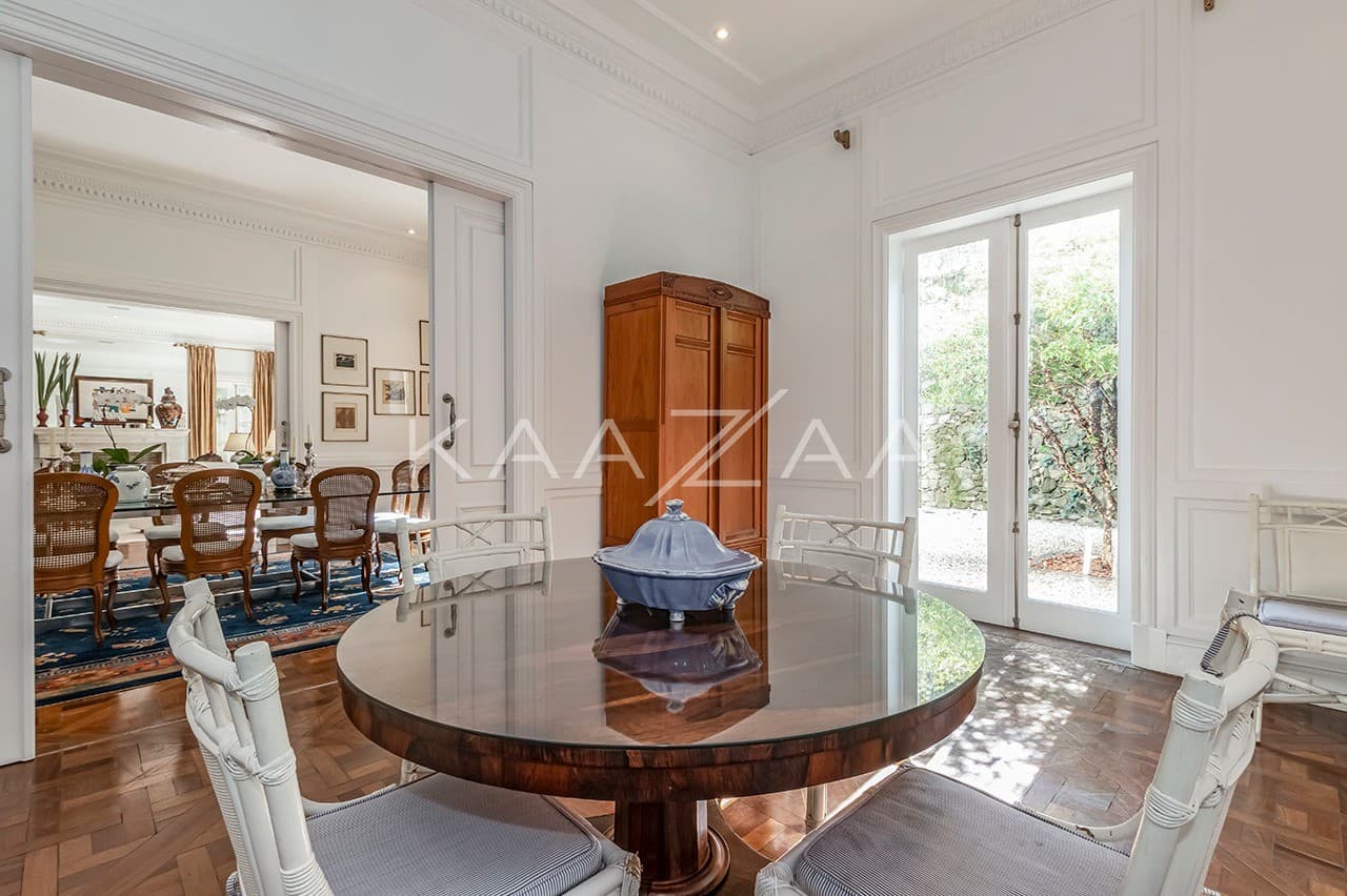 A estética clássica e impecável faz desta casa um lar exuberante. Na melhor localização da Cidade Jardim. - Foto 16