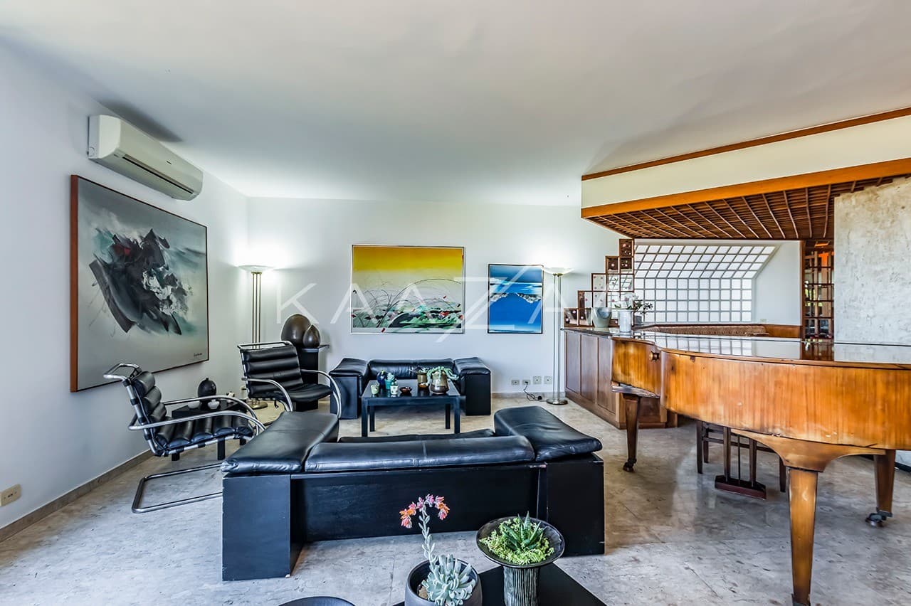 Área gourmet, piscina, atelier, pomar, lago de carpas e vista panorâmica. Casa para comtemplar a vida, no Jardim Guedala. - Foto 11