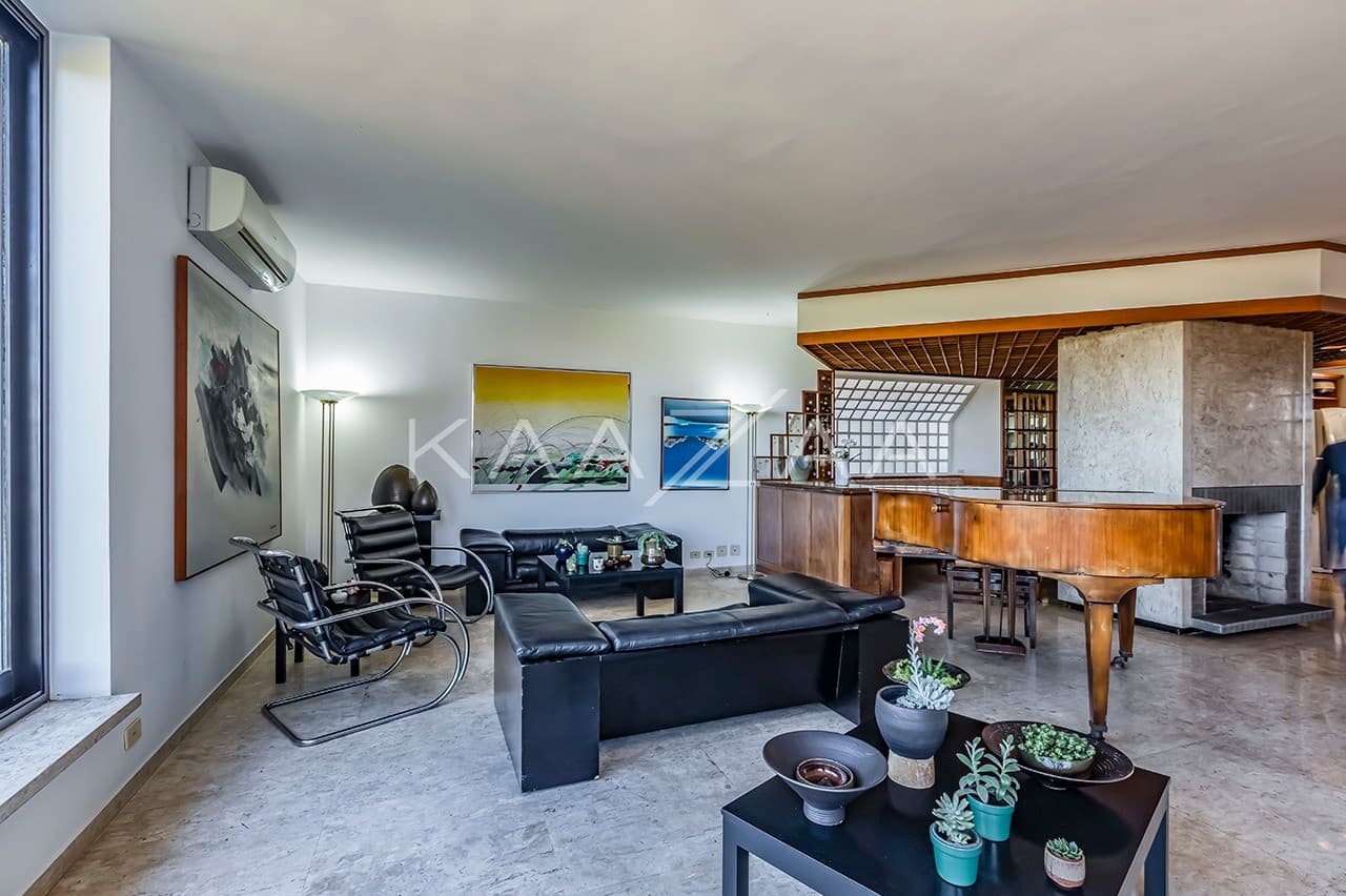 Área gourmet, piscina, atelier, pomar, lago de carpas e vista panorâmica. Casa para comtemplar a vida, no Jardim Guedala. - Foto 10