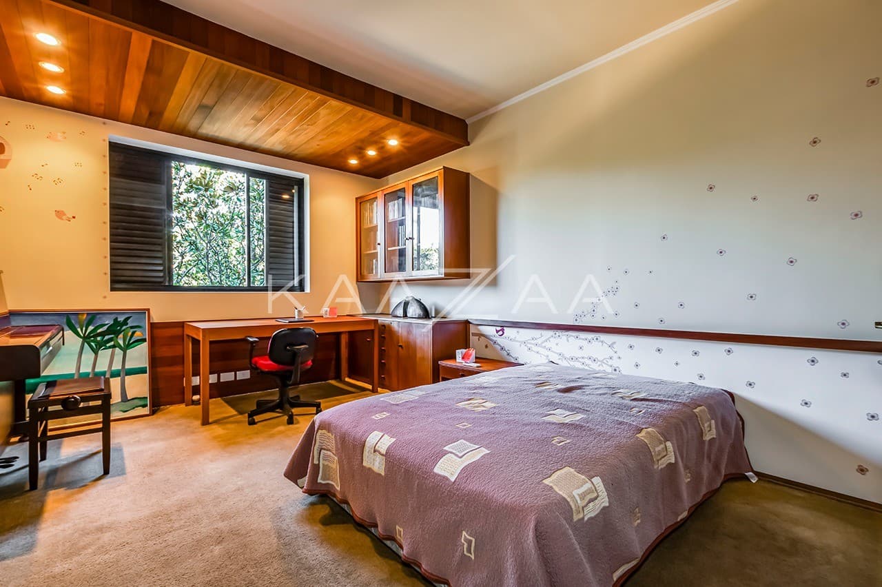 Área gourmet, piscina, atelier, pomar, lago de carpas e vista panorâmica. Casa para comtemplar a vida, no Jardim Guedala. - Foto 27