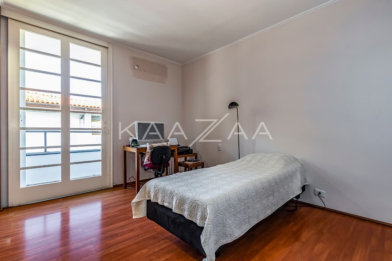 Área gourmet, piscina, atelier, pomar, lago de carpas e vista panorâmica. Casa para comtemplar a vida, no Jardim Guedala. - Foto 33