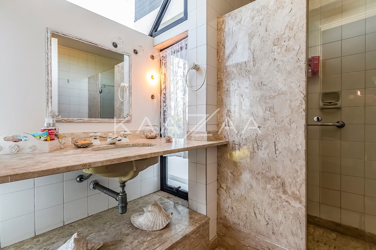 Área gourmet, piscina, atelier, pomar, lago de carpas e vista panorâmica. Casa para comtemplar a vida, no Jardim Guedala. - Foto 34