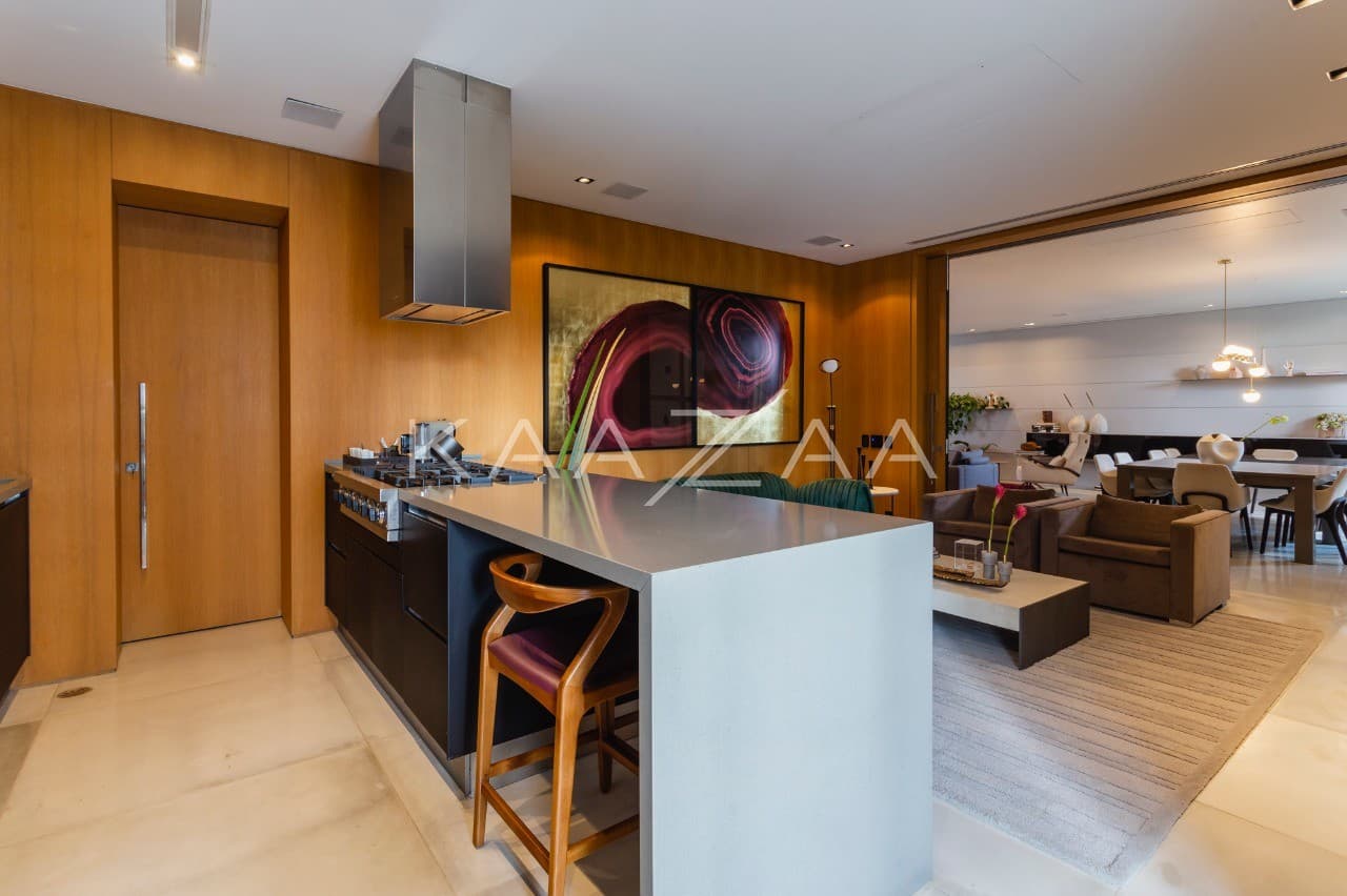 Uma cobertura duplex que arrasa quarteirão do início ao fim. Bem no miolo dos Jardins. - Foto 12