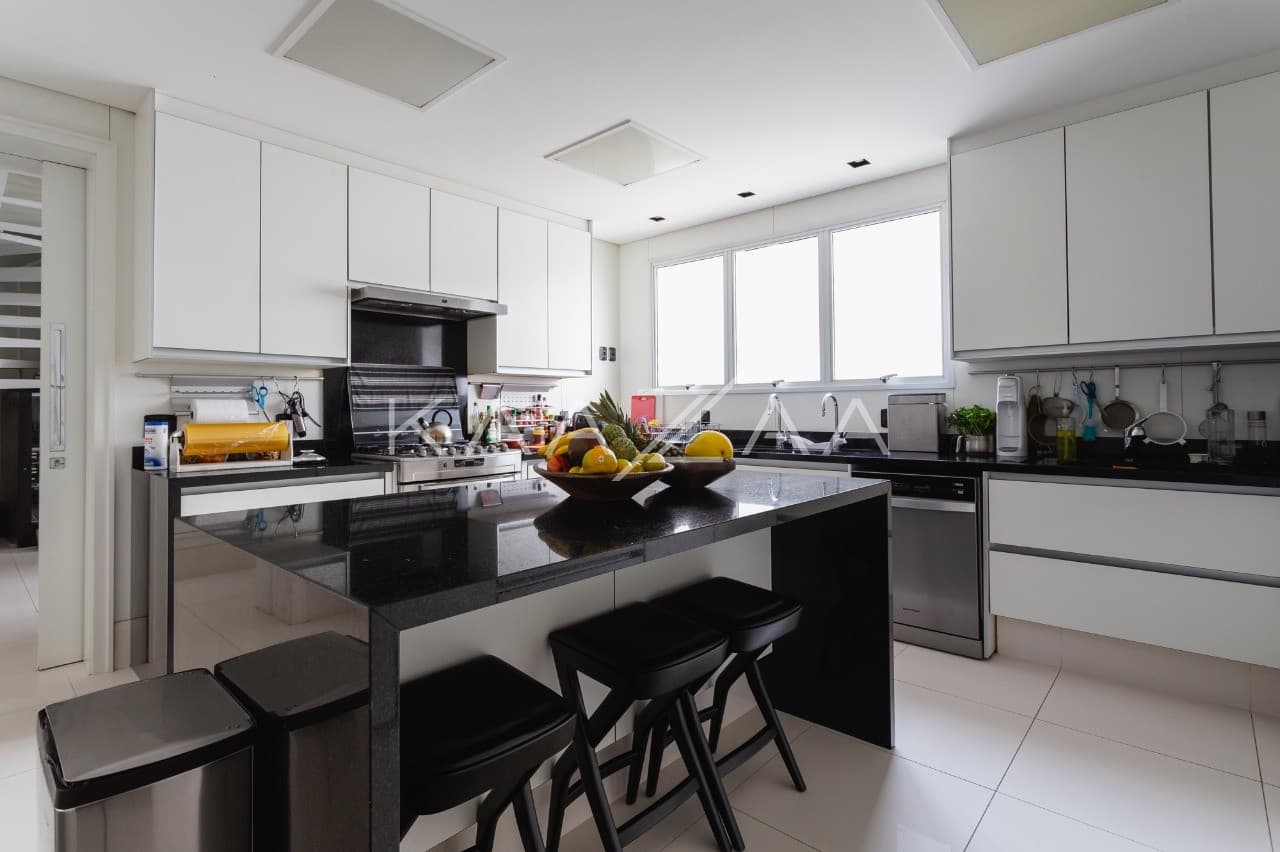 Uma cobertura duplex que arrasa quarteirão do início ao fim. Bem no miolo dos Jardins. - Foto 27