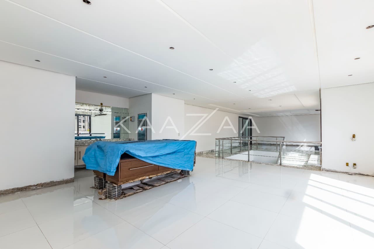 Com um visual incrível, esta agradável cobertura dispõe de espaço e tranquilidade. No Real Parque. - Foto 35