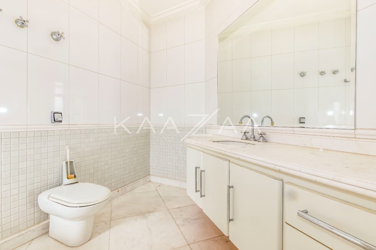 Com um visual incrível, esta agradável cobertura dispõe de espaço e tranquilidade. No Real Parque. - Foto 28