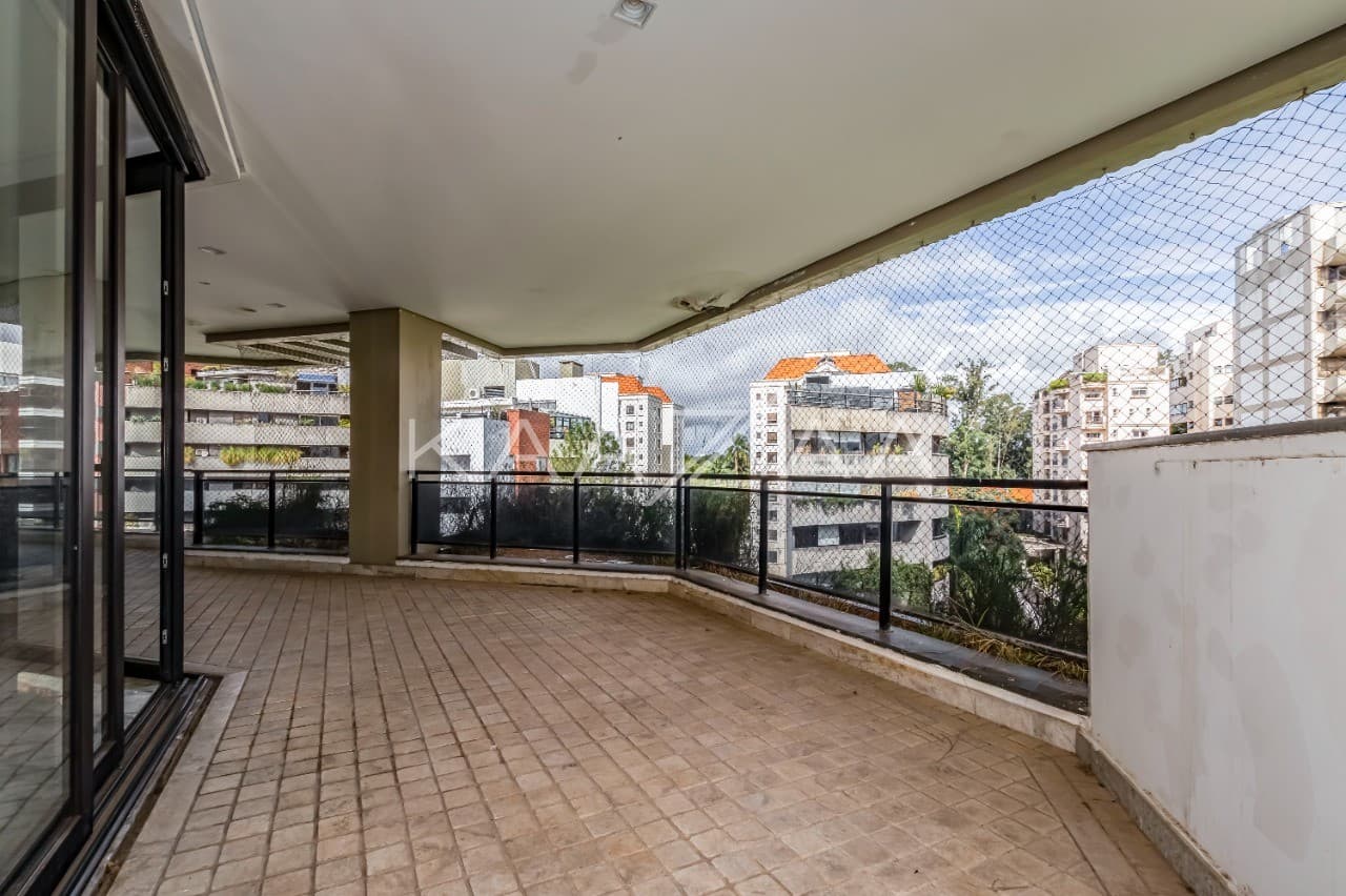 Com um visual incrível, esta agradável cobertura dispõe de espaço e tranquilidade. No Real Parque. - Foto 9