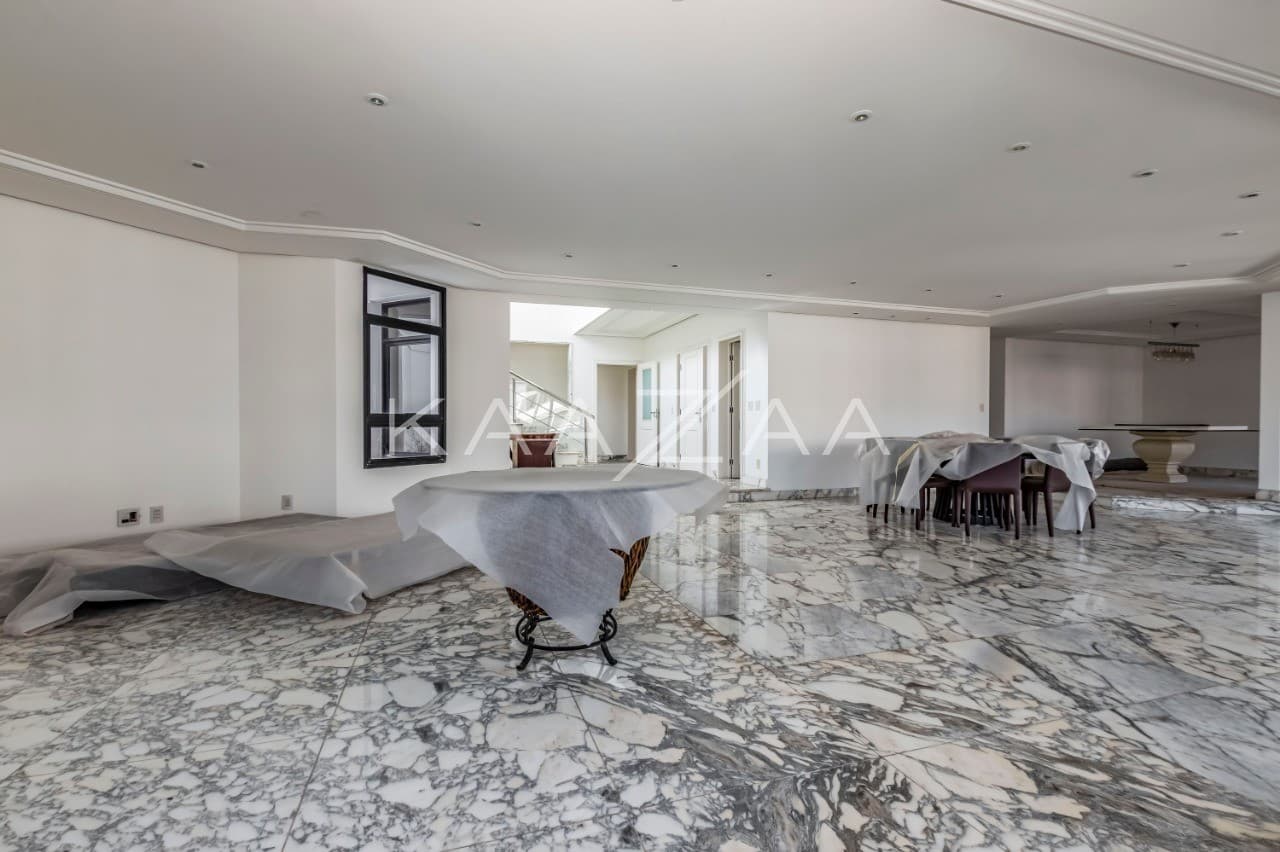 Com um visual incrível, esta agradável cobertura dispõe de espaço e tranquilidade. No Real Parque. - Foto 5