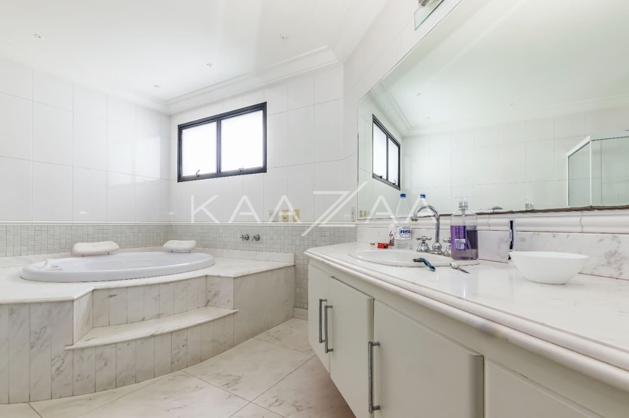 Com um visual incrível, esta agradável cobertura dispõe de espaço e tranquilidade. No Real Parque. - Foto 21