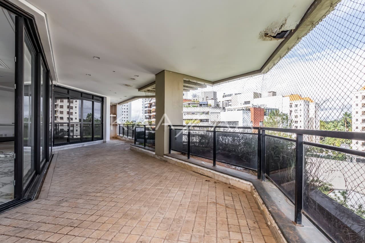 Com um visual incrível, esta agradável cobertura dispõe de espaço e tranquilidade. No Real Parque. - Foto 10