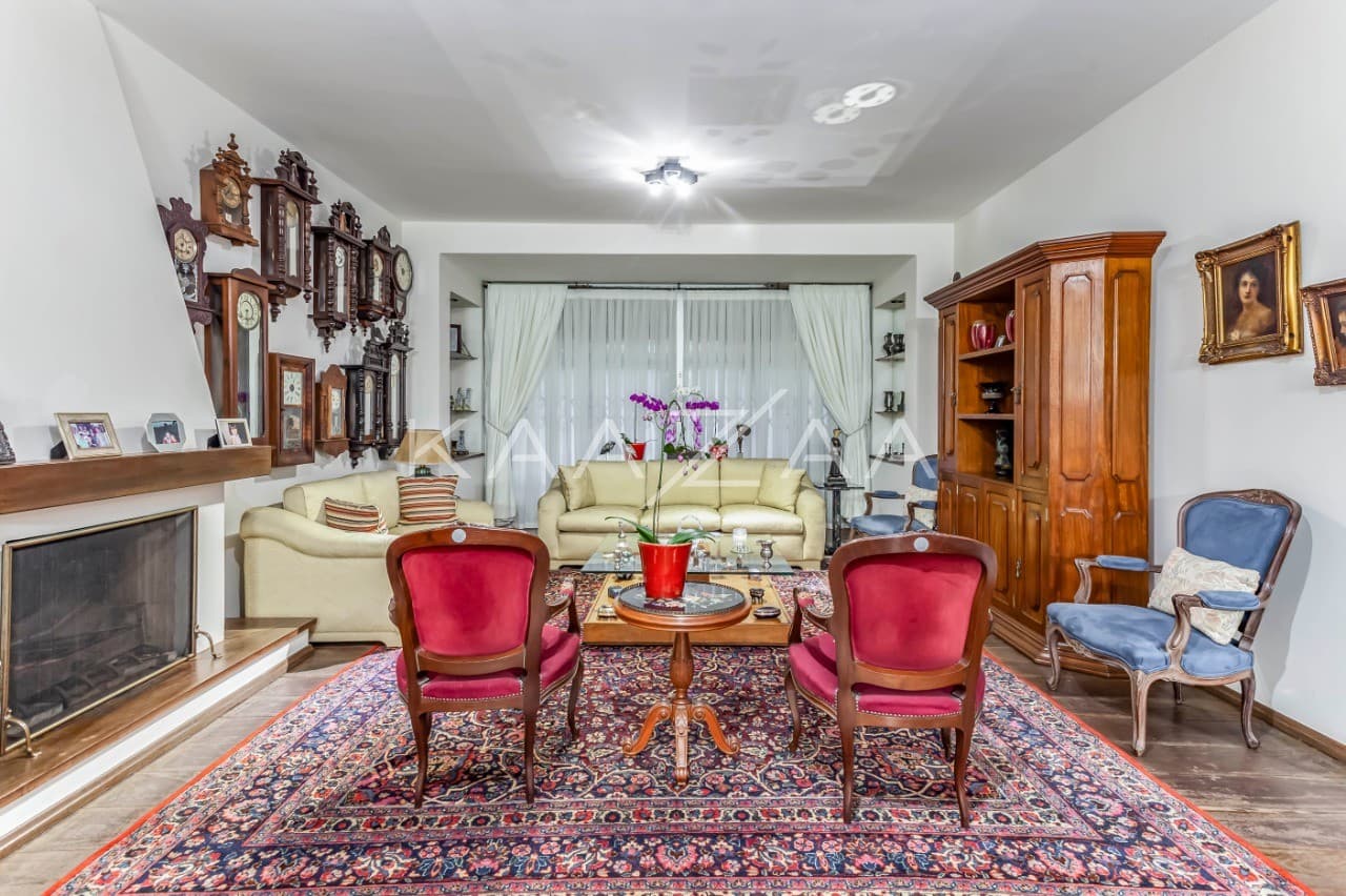 Em rua arborizada, essa ampla casa no Jardim Paulista fica pertinho do Ibirapuera. - Foto 12