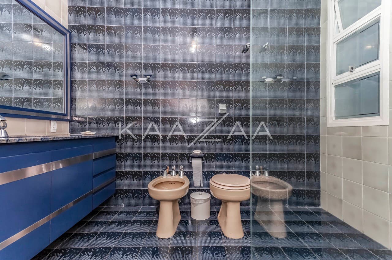 Em rua arborizada, essa ampla casa no Jardim Paulista fica pertinho do Ibirapuera. - Foto 30