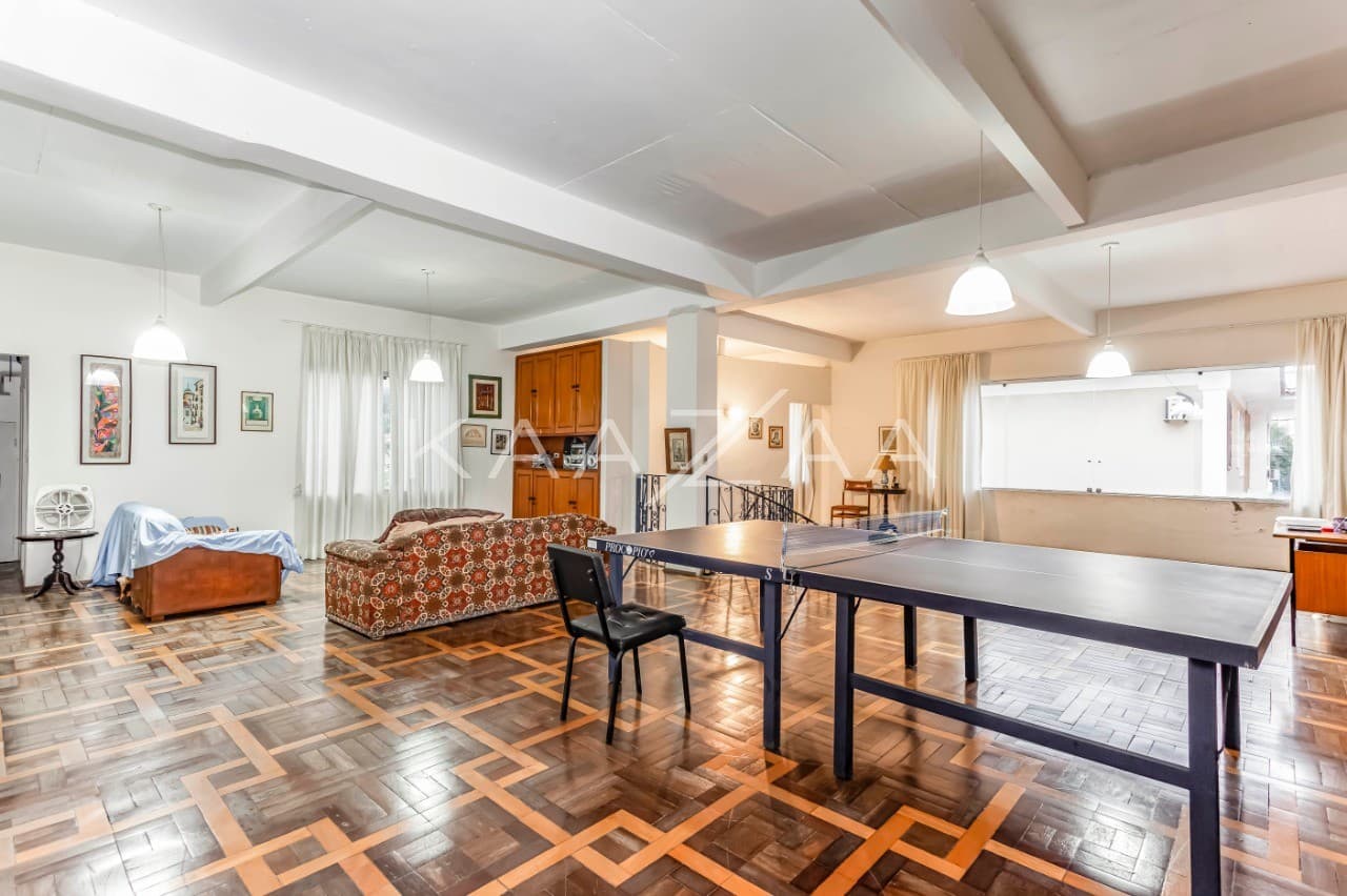 Em rua arborizada, essa ampla casa no Jardim Paulista fica pertinho do Ibirapuera. - Foto 7