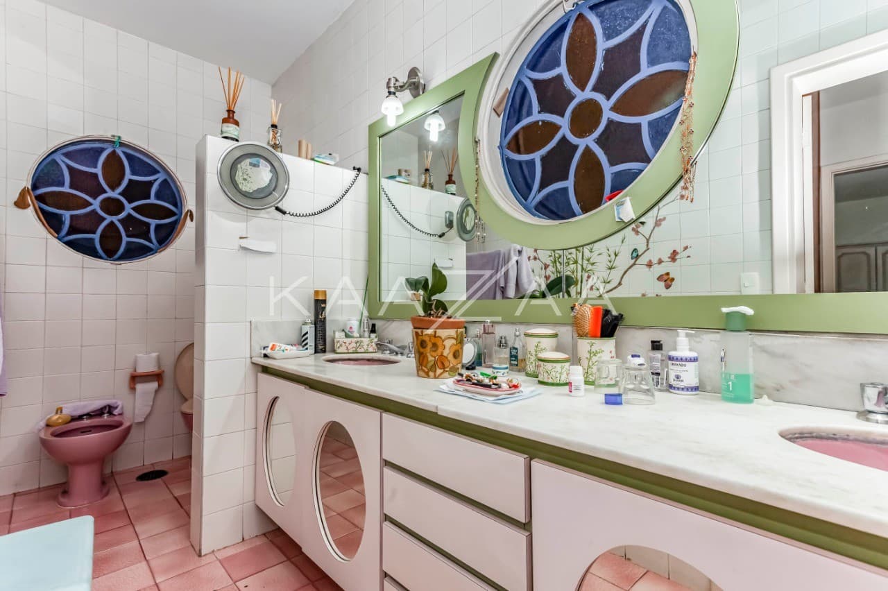 Em rua arborizada, essa ampla casa no Jardim Paulista fica pertinho do Ibirapuera. - Foto 27