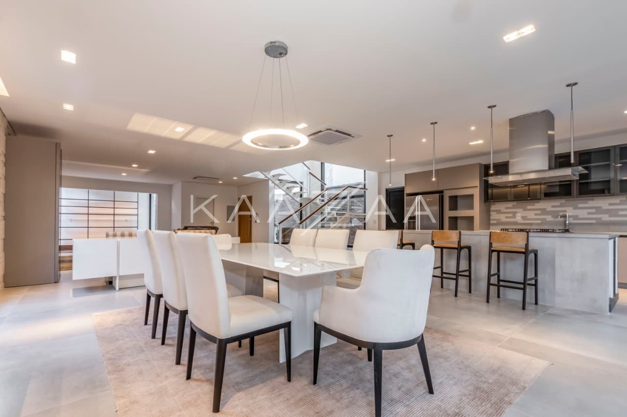 Pronta para entrar e morar, essa casa nova e sossegada fica em rua tranquila no Jardim Paulistano. - Foto 6