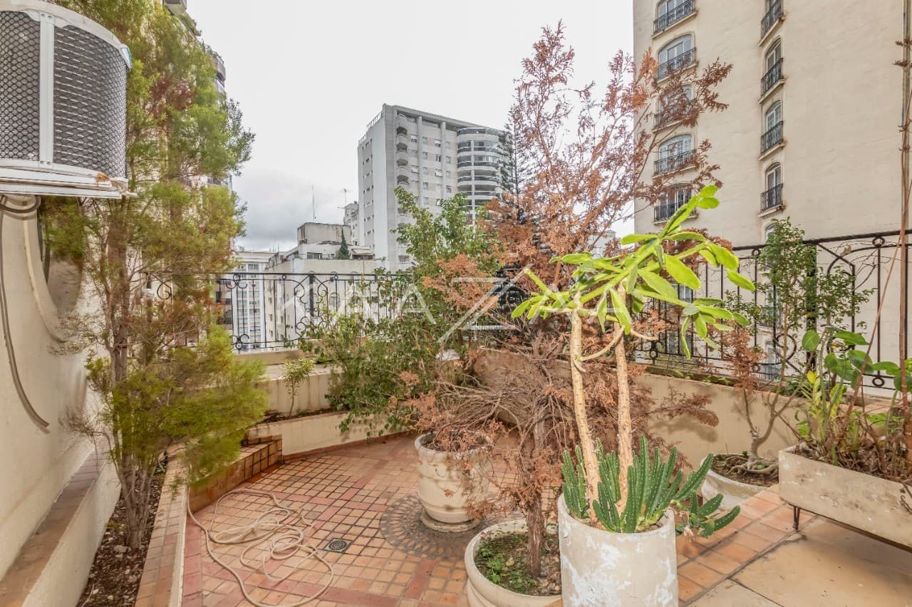 O clima retro futurista marca presença. Acabamentos super originais, em apartamento nos Jardins. - Foto 8