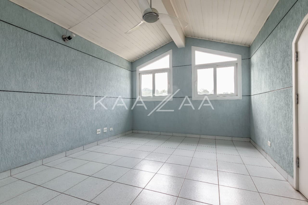 Para viver no sossego que a sua família merece. Casa clara e ensolarada no Jardim Guedala. - Foto 30