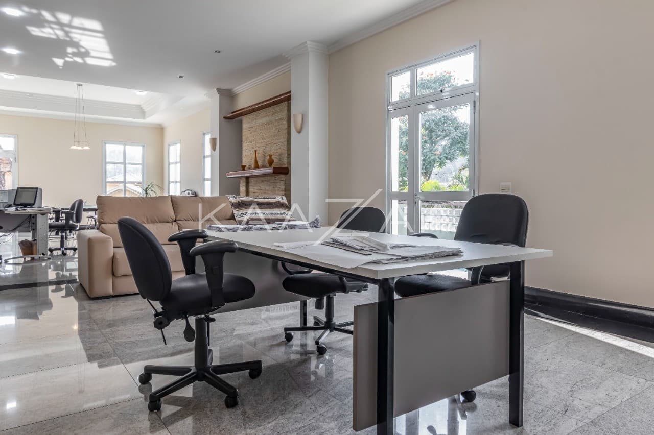 Para viver no sossego que a sua família merece. Casa clara e ensolarada no Jardim Guedala. - Foto 10