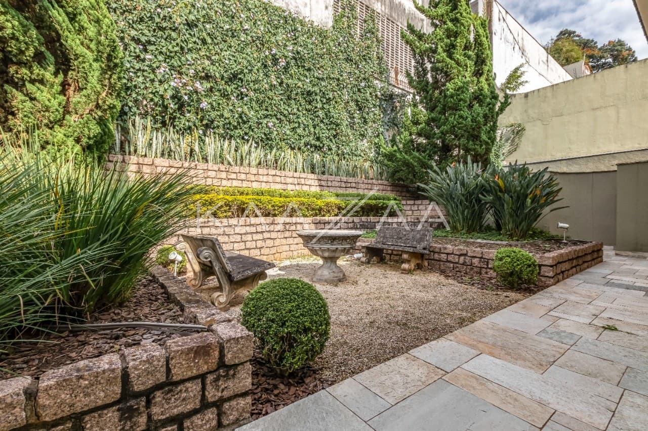 Para viver no sossego que a sua família merece. Casa clara e ensolarada no Jardim Guedala. - Foto 16