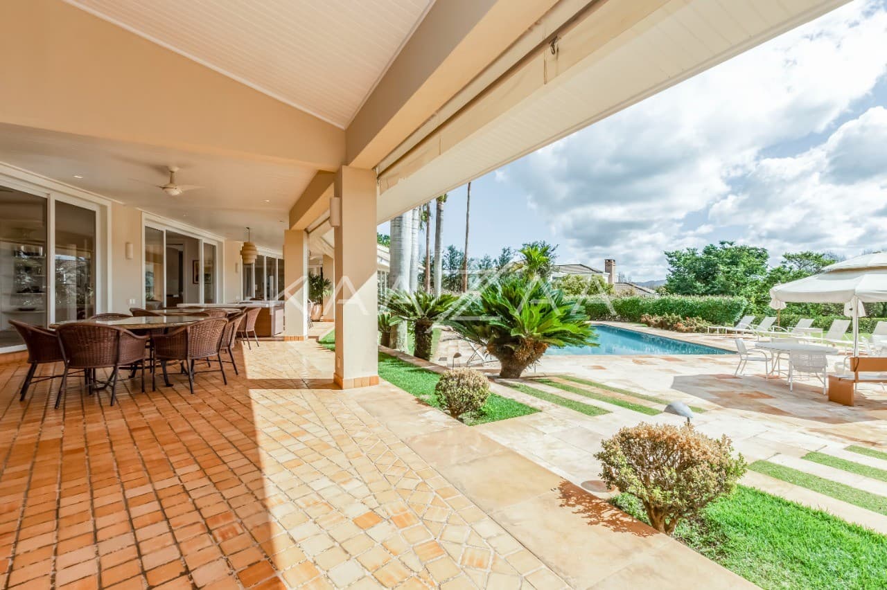 Uma vista deliciosa rodeia os ambientes, com tudo feito para relaxar. Casa na Quinta da Baroneza II. - Foto 13