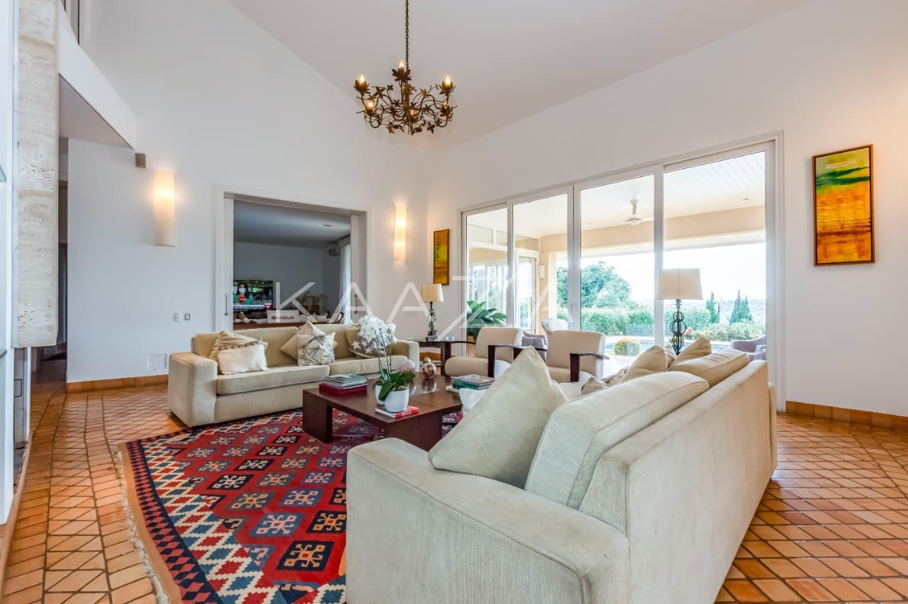 Uma vista deliciosa rodeia os ambientes, com tudo feito para relaxar. Casa na Quinta da Baroneza II. - Foto 19