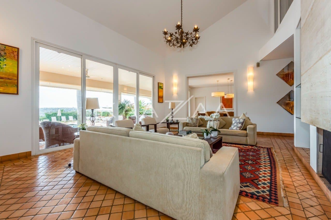 Uma vista deliciosa rodeia os ambientes, com tudo feito para relaxar. Casa na Quinta da Baroneza II. - Foto 20